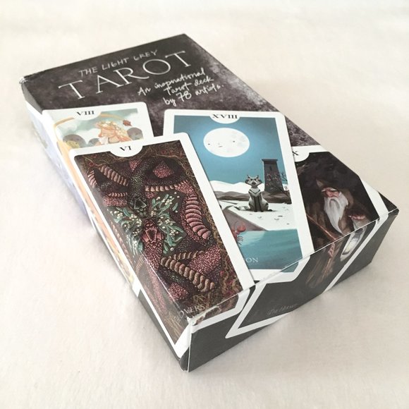 NWOT Illustrated Tarot Deck with Velvet Bag - Picture 12 of 16
